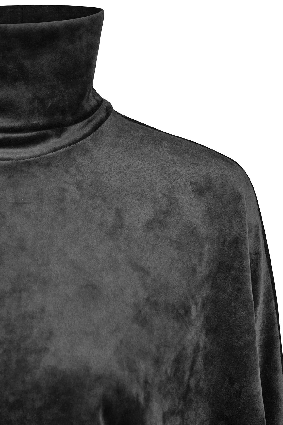 Nicki Kleid – Bild 2