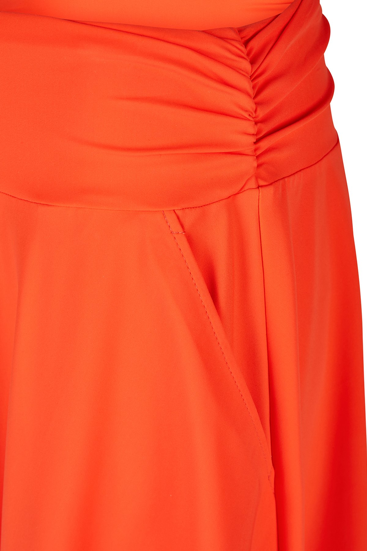 Midi Rock in der schönsten Farbe des Sommers. – Bild 2