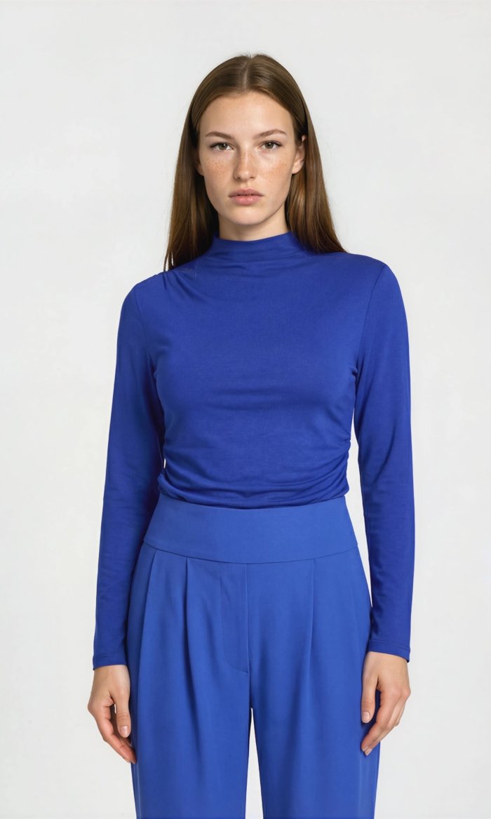 Detail verliebte Schlupfbluse