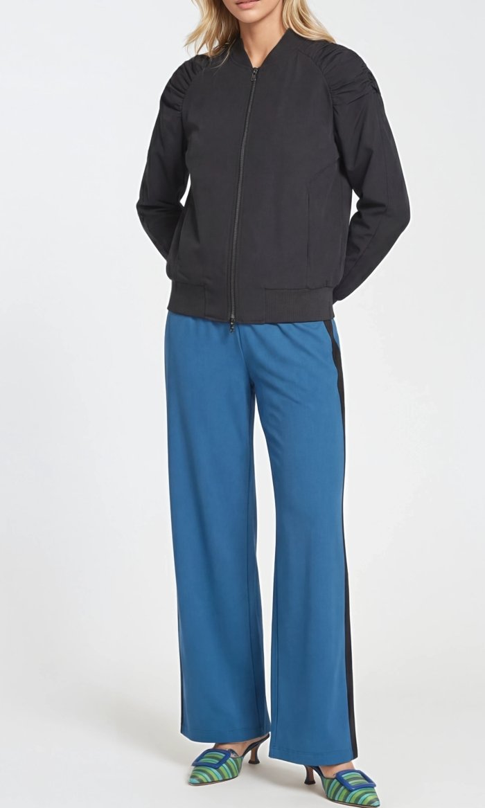 Hose mit Galon Streifen