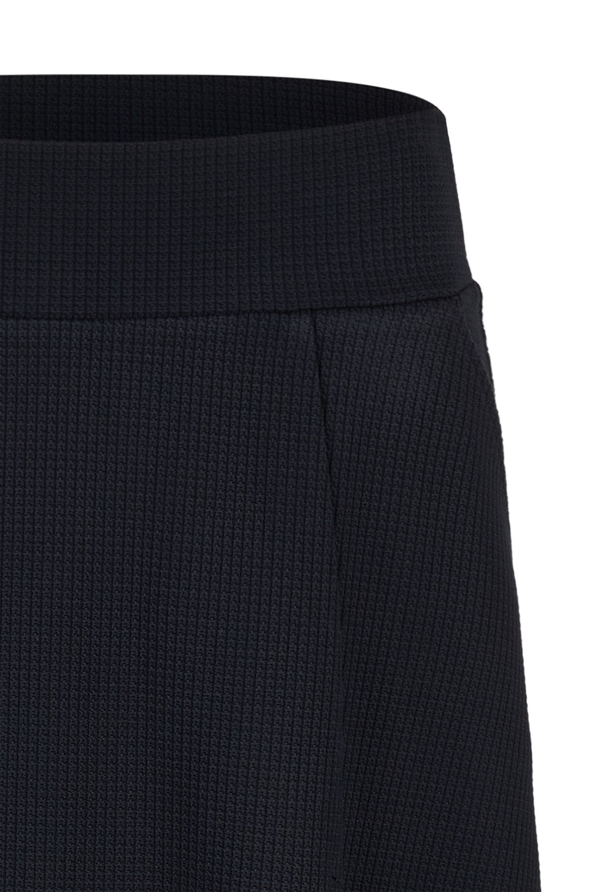 Rock Struktur von Harm Jopp Jerseys — Stoffdetail, 69% Viskose, 29% Polyamid, 2% Elasthan