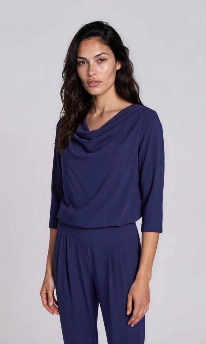Overall Elegant Dunkelblau von Harm Jopp Jerseys — am Model